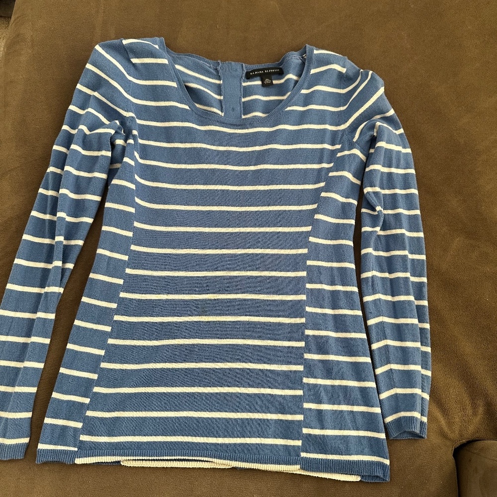 Sweater with stripes